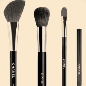 CHANEL Make-up brushes